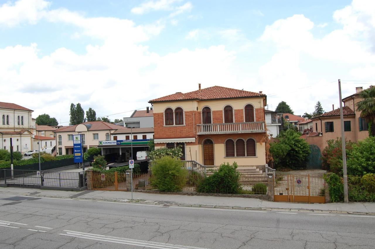 Locazione Turistica Elite Parco Brentelle Bed & Breakfast - Chiesanuova 135 E 167 Padova Exterior foto