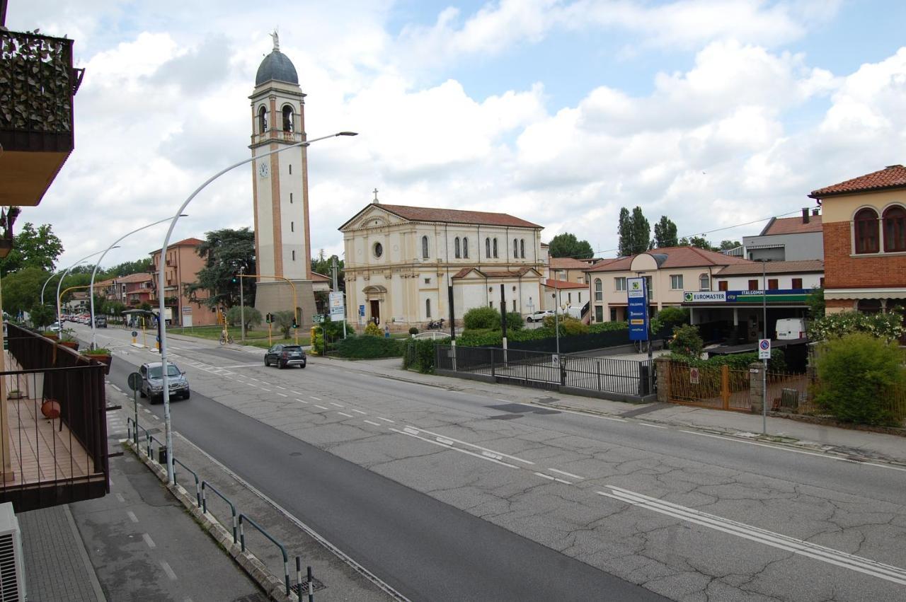 Locazione Turistica Elite Parco Brentelle Bed & Breakfast - Chiesanuova 135 E 167 Padova Exterior foto